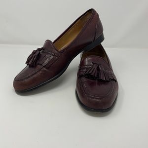Bragano Tassel loafer in burgundy.